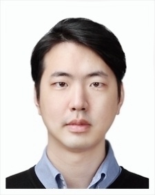 이윤기 사진